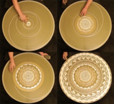旋转绘制的催眠图案陶器