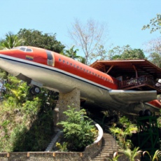 哥斯达黎加丛林中的波音727酒店
