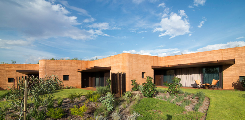 rammed-earth-wall_260815_08.jpg