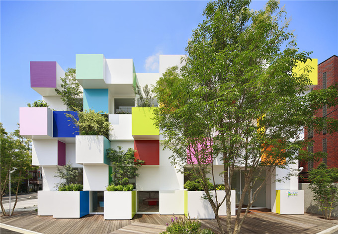 1_emmanuelle_moureaux_sugamo_shinkin_bank_nakaaoki.jpg