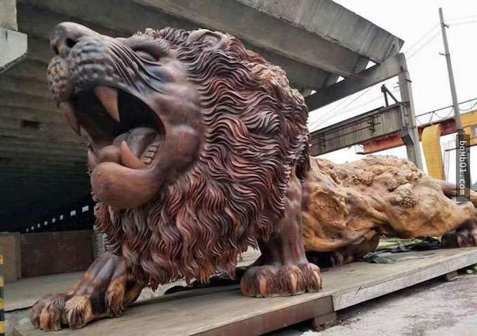 5米,高5米,重达39吨,是全球最大的木雕雄狮