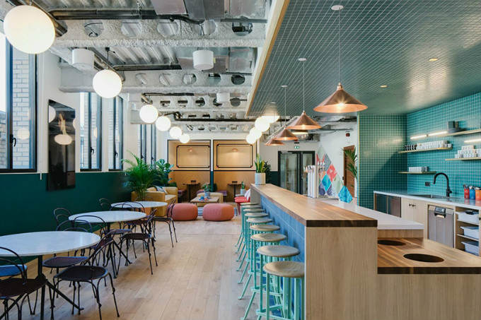 WeWork-la-fayette-paris-tresors-quotidiens-sam-baron-designboom-06.jpg