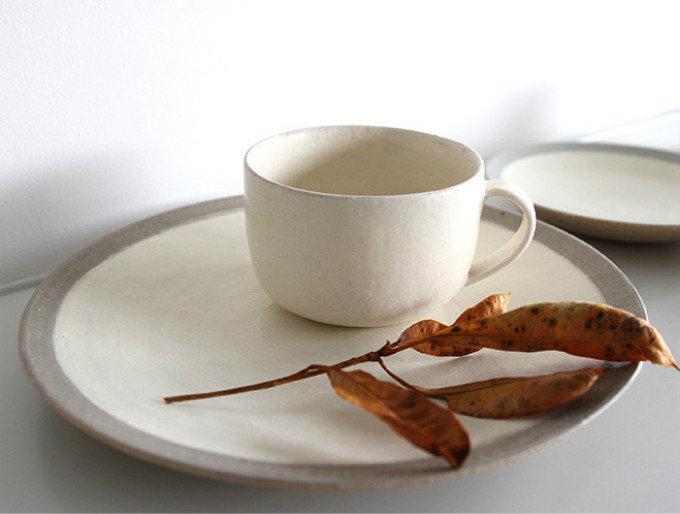 日本夫妇隐居深山十几年，只为设计返璞归真的陶瓷器皿！