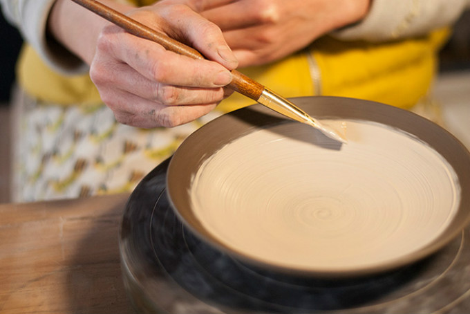 New-Feature-Japanese-Potters-Yuichiro-Tomoko-Suzuki-2.jpg