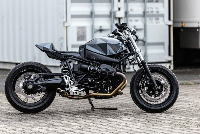 BMW-motorrad-sultans-of-sprint-motorcycle-designboom07.jpg