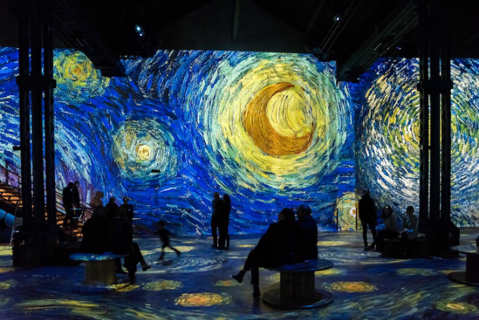 van-gogh-art-atelier-des-lumieres-4.jpg