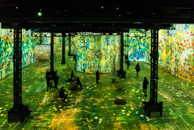 van-gogh-art-atelier-des-lumieres-13.jpg