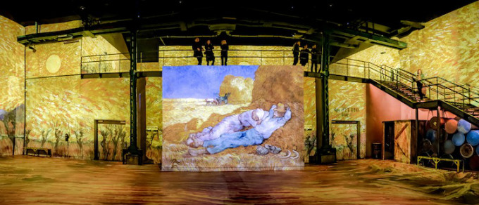 van-gogh-art-atelier-des-lumieres-15.jpg