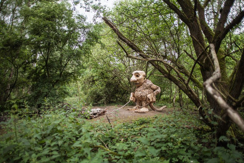 thomas-dambo-seven-trolls-outdoor-sculptures-designboom-3.jpg