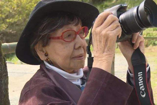 96岁失恋，100岁获奖，105岁她还在创造奇迹的路上